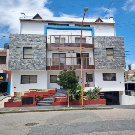 VENTA DPTO DE 1 DORMITORIO Y COCHERA AMOBLADO EN VILLA CARLOS PAZ !!