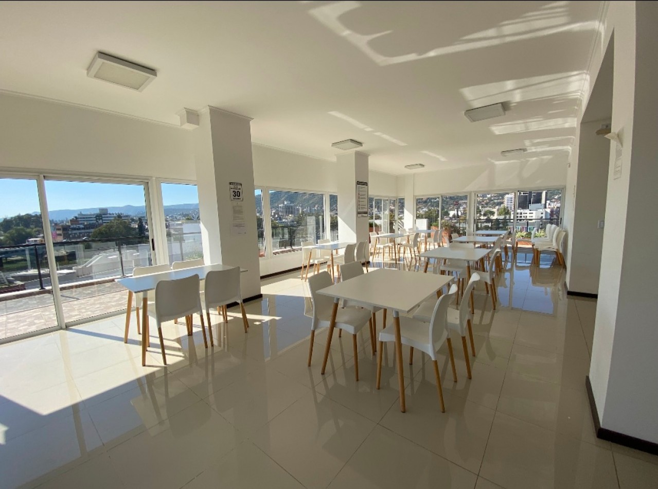 VENTA DPTO 1 DORMITORIO Y COCHERA CENTRO VILLA CARLOS PAZ !!!