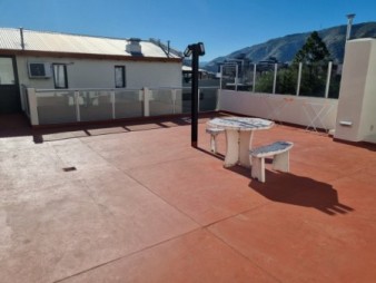 VENTA DPTO DE 1 DORMITORIO Y COCHERA AMOBLADO EN VILLA CARLOS PAZ !!