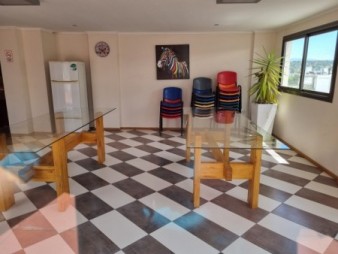 VENTA DPTO DE 1 DORMITORIO Y COCHERA AMOBLADO EN VILLA CARLOS PAZ !!