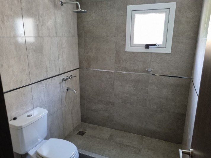 OPORTUNIDAD AMOBLADO!! VENTA DPTO 1 DORMITORIO Y COCHERA A ESTRENAR EN EDIFICIO VENETO VI