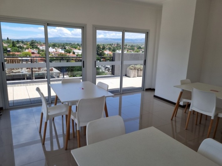 OPORTUNIDAD AMOBLADO!! VENTA DPTO 1 DORMITORIO Y COCHERA A ESTRENAR EN EDIFICIO VENETO VI